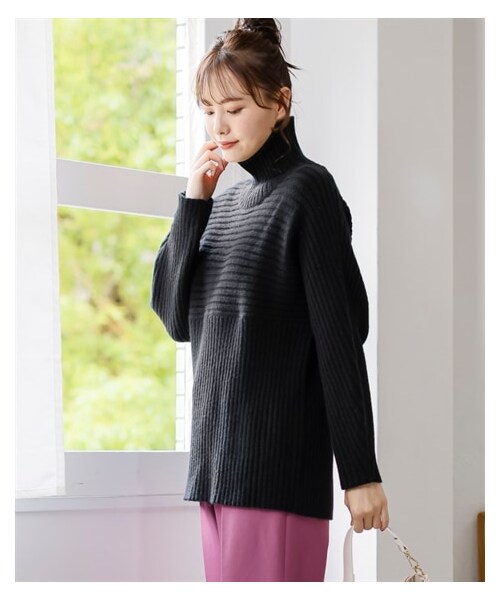 nissen（ニッセン）の「ゆるシルエット切替ニットプルオーバー（ニット/セーター・レディース・フューシャピンク/オフホワイト/黒・L~LL相当/3L~4L相当/5L~6L相当/8L相当/10L相当）」の6枚目の写真