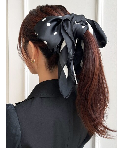 RESEXXY（リゼクシー）の「大判ドットスカーフ（マフラー・レディース・ホワイト/ブラック・F）」の8枚目の写真