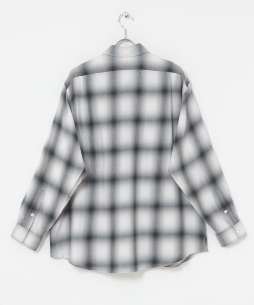URBAN RESEARCH（アーバンリサーチ）の「THE DAY　OMBRE PLAID SHIRT（シャツ/ブラウス・メンズ・BLK/WHT・1/2）」の6枚目の写真
