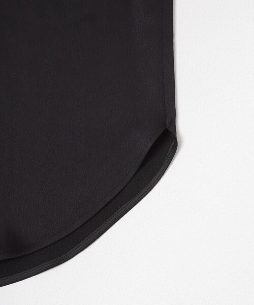 URBAN RESEARCH ROSSO（アーバンリサーチロッソ）の「ハンマーサテンギャザーブラウス（シャツ/ブラウス・レディース・WHITE/BLACK・Free）」の19枚目の写真