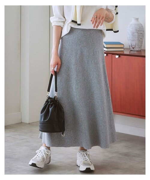 nissen（ニッセン）の「【ふんわりモチモチ素材】ミディー丈ニットフレアスカート（スカート・レディース・黒/杢グレー/モカベージュ/ネイビー・S/M/L/LL/3L/4L/5L/6L）」の10枚目の写真