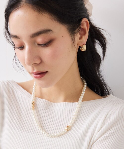 VIS(ビス)の「2WAYロングパールネックレス(ネックレス・レディース・ホワイト・F)」の5枚目の写真