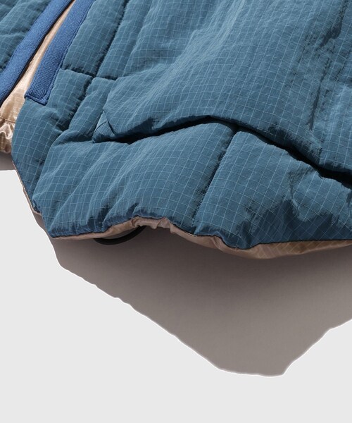 ADAM ET ROPE'(アダムエロペ)の「【HELLA GREEN/ヘラグリーン】Ripstop Nylon Down Vest(ダウンベスト・メンズ・グレー/ブルー・L/M)」の14枚目の写真