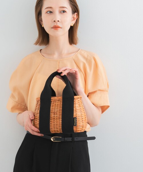 URBAN RESEARCH ROSSO（アーバンリサーチロッソ）の「VIOLAd’ORO　ラタンバスケット型2WAYトート（ハンドバッグ・レディース・CAMELBLK・-）」の2枚目の写真