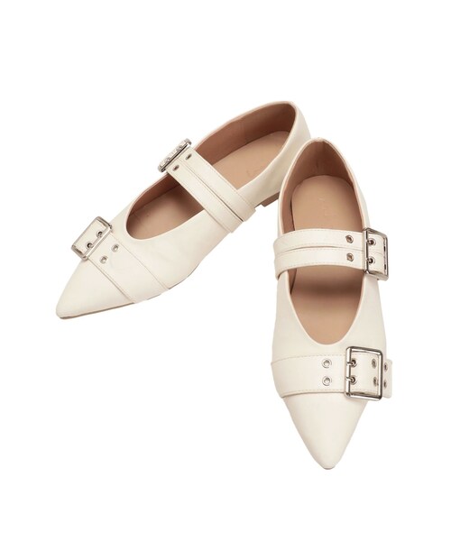 Ungrid（アングリッド）の「ベルトデザインポインテッドシューズ（その他シューズ・レディース・オフホワイト/ブラック・S/M/L）」の2枚目の写真