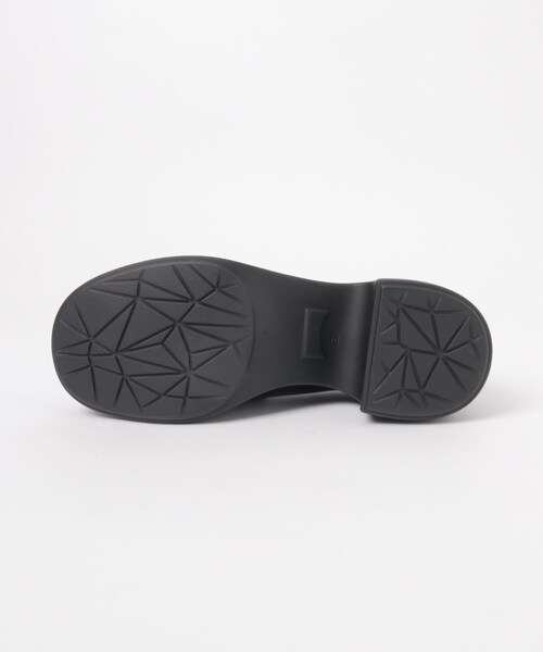 THE GOODLAND MARKET（ザグッドランドマーケット）の「CAMPER　Thelma（ローファー・レディース・10.BLACK/13.OFF・37/38/39）」の18枚目の写真