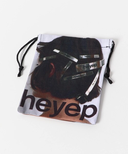 URBAN RESEARCH ROSSO（アーバンリサーチロッソ）の「heyep　Large Velour Scrunchie（ヘアゴム・レディース・BLACK/GRAY・FREE）」の6枚目の写真