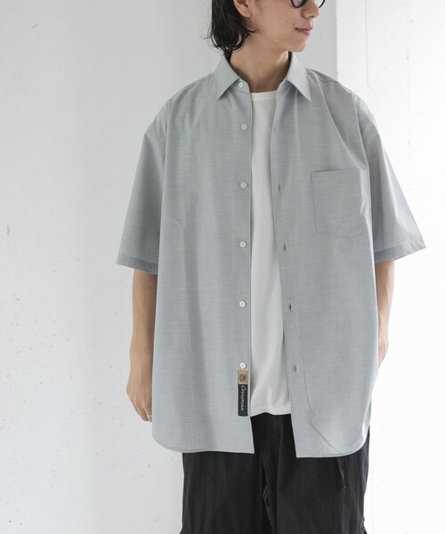 URBAN RESEARCH DOORS(アーバンリサーチドアーズ)の「FORK&SPOON キャリーマンレギュラーカラーシャツ(シャツ/ブラウス・メンズ・LT.GREY/CHARCOAL/KHAKIBROWN・4/5)」の7枚目の写真