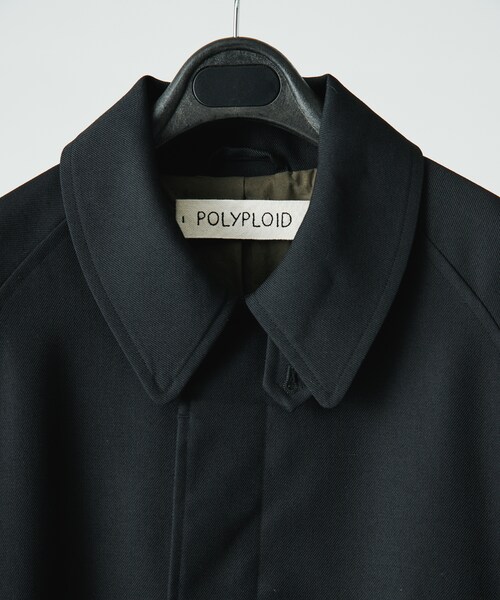 URBAN RESEARCH(アーバンリサーチ)の「POLYPLOID LONG COAT B(ステンカラーコート・メンズ・BLACK・3/4)」の3枚目の写真
