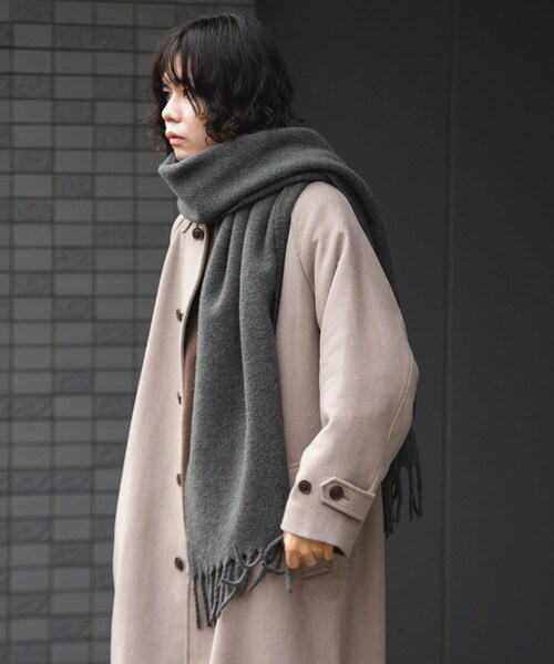 URBAN RESEARCH DOORS(アーバンリサーチドアーズ)の「ボリュームマフラー(マフラー・メンズ・CHARCOAL/L.BLUE・-)」の6枚目の写真