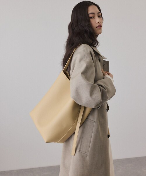 ADAM ET ROPE'(アダムエロペ)の「ワンハンドルバッグ(ショルダーバッグ・レディース・ブラック/ベージュ系・F)」の15枚目の写真