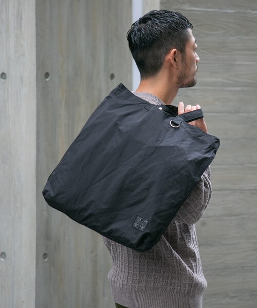 RODE SKO（ロデスコ）の「『ユニセックス』ロクヨンギャザーショルダートートバッグ（トートバッグ・メンズ・BLACK2/BLACK/GREIGE/KHAKI/GREIGE2・one）」の8枚目の写真
