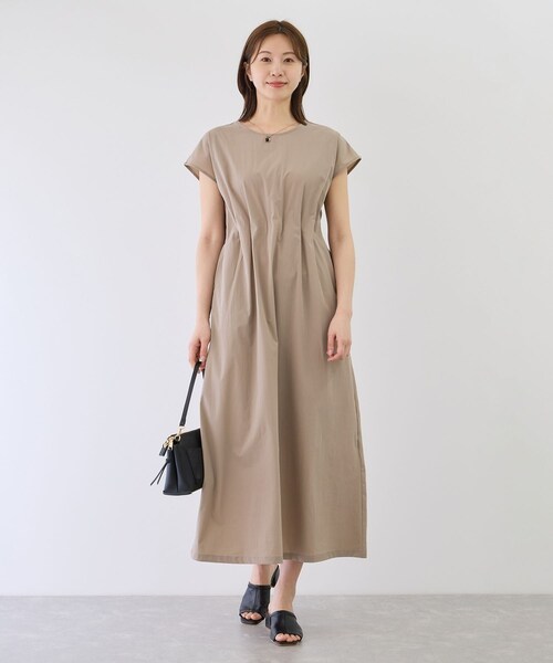 Jayro(ジャイロ)の「ラッシュガードウエストタックワンピース(ワンピース・レディース・ブラック/チャコール/ベージュ・M)」の18枚目の写真