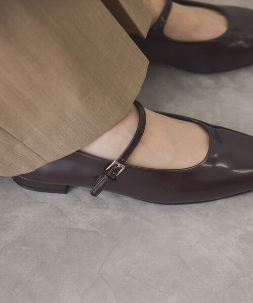 ADAM ET ROPE'（アダムエロペ）の「メリージェーンスクエアパンプス（パンプス・レディース・ブラック/ダークブラウン・23.0/23.5/24.0/24.5）」の11枚目の写真