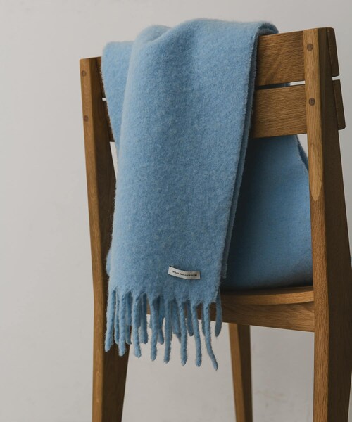 URBAN RESEARCH DOORS（アーバンリサーチドアーズ）の「ボリュームマフラー（マフラー・メンズ・CHARCOAL/L.BLUE・-）」の2枚目の写真