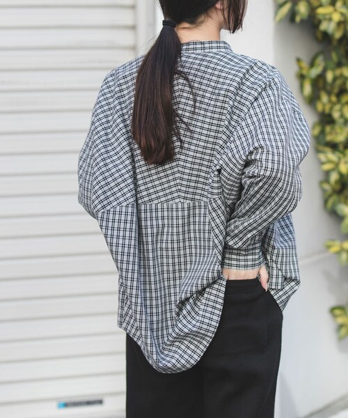 URBAN RESEARCH DOORS(アーバンリサーチドアーズ)の「FORK&SPOON ギボシコクーンロングスリーブシャツ(シャツ/ブラウス・レディース・OFF/BLACK CHK/BLUE ST・1)」の15枚目の写真