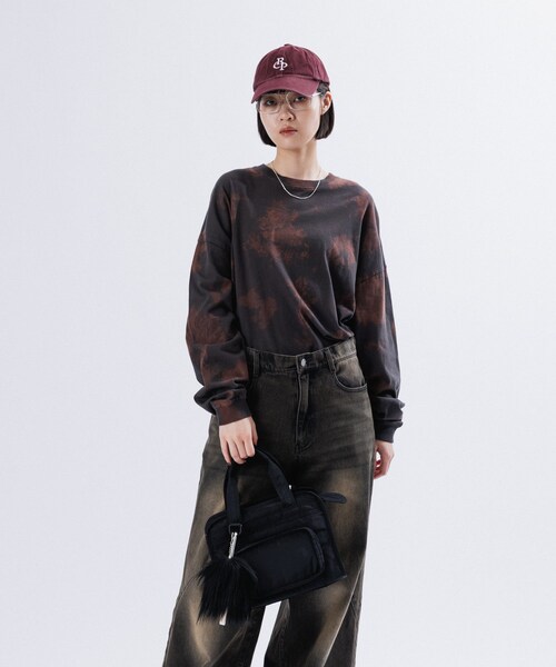 ADAM ET ROPE'（アダムエロペ）の「PUFFY NYLON BOSTON BAG（ボストンバッグ・レディース・ブラック・F）」の3枚目の写真