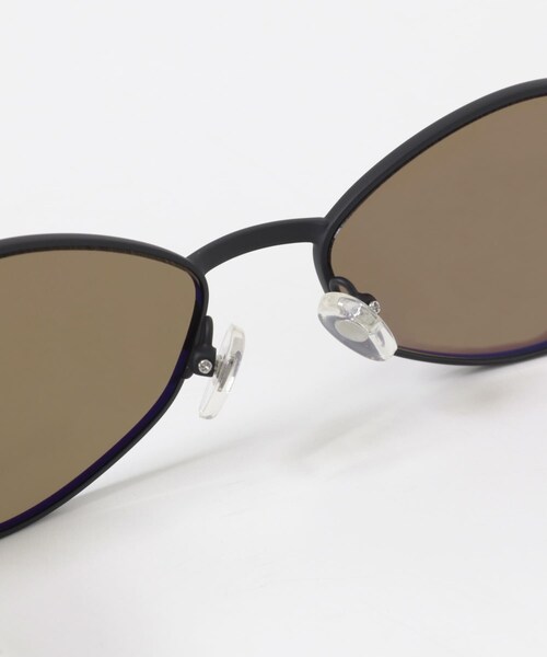 URBAN RESEARCH(アーバンリサーチ)の「JACQUEMUS SUNGLASSES7(メガネ・レディース・MATT BLACK・-)」の6枚目の写真