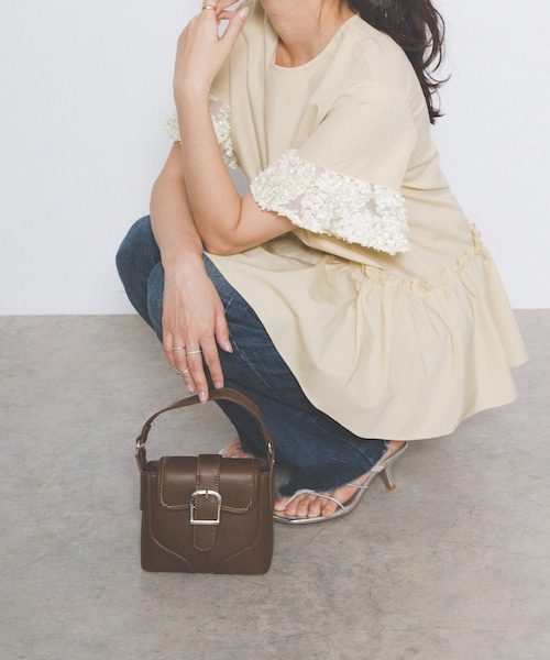 URBAN RESEARCH ROSSO（アーバンリサーチロッソ）の「ベルト付フラップショルダーバッグ（ショルダーバッグ・レディース・BLACK/BROWN/BEG×BRN・-）」の2枚目の写真