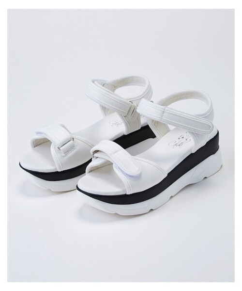 nissen（ニッセン）の「【ゆったり幅広】スニーカーサンダル（低反発中敷）（ワイズ４Ｅ）（サンダル・メンズ・黒/カーキ/ベージュ/ホワイト・M=23.0~23.5cm/4E/L=24.0~24.5cm/4E/LL=25.0~25.5cm/4E/3L=26.0~26.5cm/4E）」の3枚目の写真