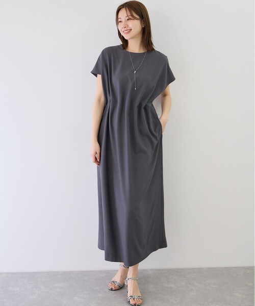 Jayro(ジャイロ)の「リネンタッチタックイージーワンピース(ワンピース・レディース・ブラック/チャコール/ベージュ・M)」の2枚目の写真