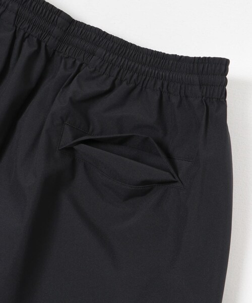 URBAN RESEARCH(アーバンリサーチ)の「『撥水/防水』Sympatex別注ShortPants(その他パンツ・メンズ・CHARCOAL/BLACK・M/L)」の12枚目の写真