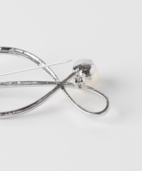 URBAN RESEARCH DOORS（アーバンリサーチドアーズ）の「パールブローチ（ブローチ/コサージュ・レディース・GOLD/SILVER・One）」の6枚目の写真