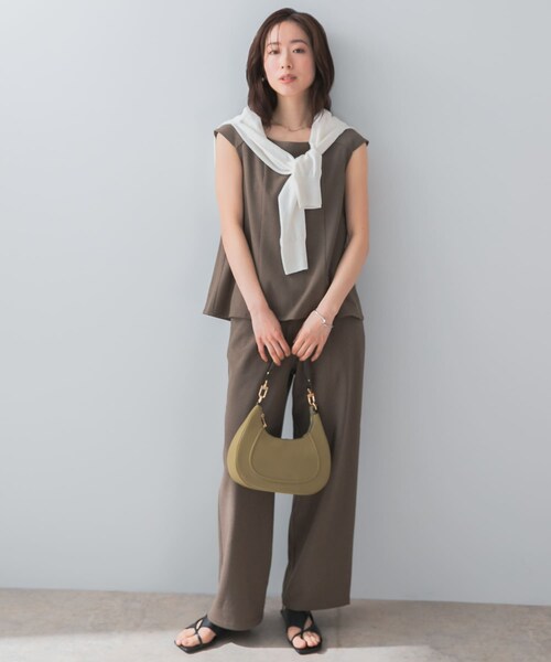 URBAN RESEARCH ROSSO(アーバンリサーチロッソ)の「『UR TECH DRYLUXE』F by ROSSO フレンチブラウス+ワイドパンツ(セットアップ・レディース・MOCHA/BEIGE/BLACK・36/38)」の19枚目の写真