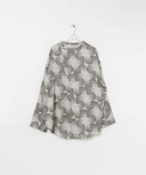 LAATO（ラート）の「band collar blouse（シャツ/ブラウス・レディース・5パターン・FREE）」の5枚目の写真
