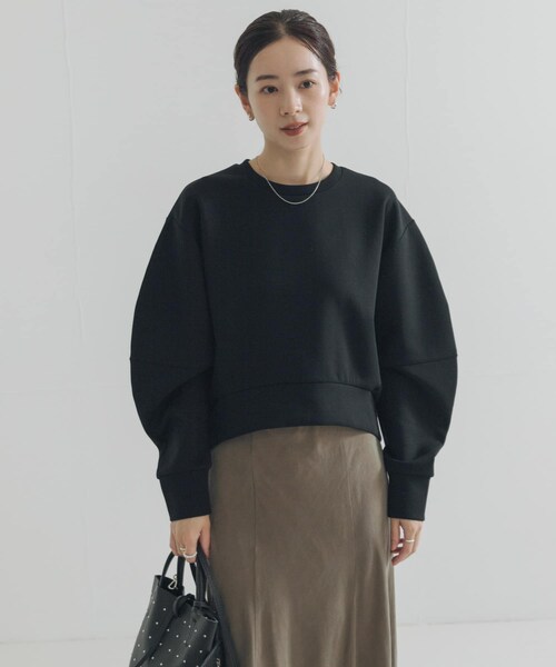 URBAN RESEARCH（アーバンリサーチ）の「ボリュームスリーブダンボールトップス（スウェット・レディース・OFF/CHARCOAL/BLACK・FREE）」の2枚目の写真