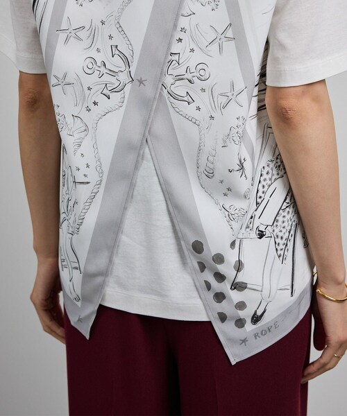 ROPE'（ロペ）の「【洗える】【YUKO SAEKI for ROPE'・コラボ】スカーフ柄プリント Aラインカットソー（Tシャツ/カットソー・レディース・ブラック/オフホワイト・F）」の18枚目の写真