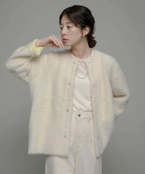 URBAN RESEARCH Sonny Label（アーバンリサーチサニーレーベル）の「ダブルフェイスバイカラーカーディガン（カーディガン/ボレロ・レディース・オフ/ベージュ/グレー・FREE）」の7枚目の写真