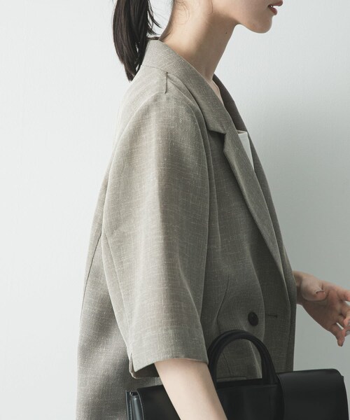 URBAN RESEARCH(アーバンリサーチ)の「シアーメッシュハーフスリーブジャケット(テーラードジャケット・レディース・BEIGE/D.NAVY・Free)」の5枚目の写真