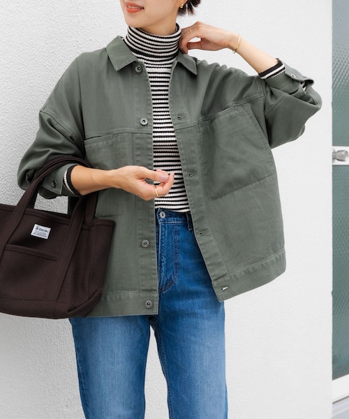 URBAN RESEARCH DOORS(アーバンリサーチドアーズ)の「コットンツイルドルマンジャケット(ミリタリージャケット・レディース・KHAKI/NATURAL・M)」の3枚目の写真