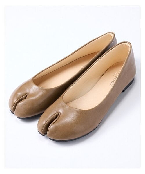 nissen（ニッセン）の「やわらか足袋風デザインフラットパンプス（低反発中敷）（ワイズ３Ｅ）（パンプス・メンズ・黒/チャコール/アイボリー/クラック風シルバー/オーク・22.5cm/23.0cm/23.5cm/24.0cm/24.5cm/25.0cm）」の18枚目の写真