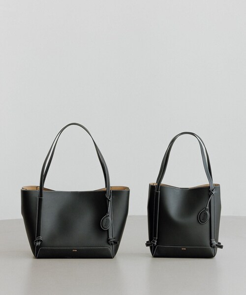 ROPE'(ロペ)の「【E'POR】KNOT BAG Medium/A4対応・通勤・撥水・軽量・26AW新型(トートバッグ・レディース・ブラック/ダークブラウン・F)」の18枚目の写真