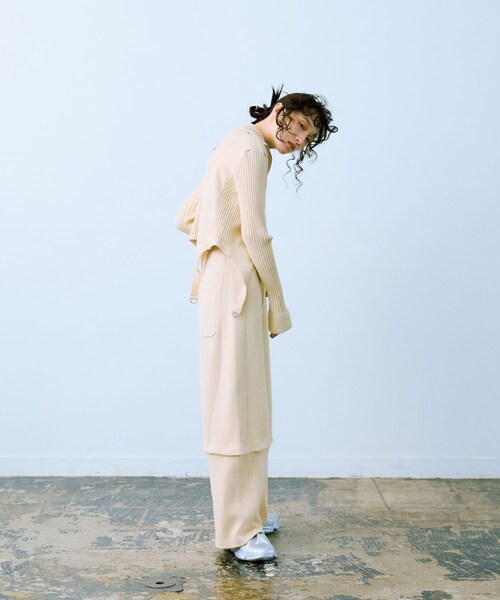 THE GOODLAND MARKET（ザグッドランドマーケット）の「cwtch　COTTON KNIT ZIPTOPS（カーディガン/ボレロ・レディース・IVORY/NAVY/ORANGE・FREE）」の10枚目の写真