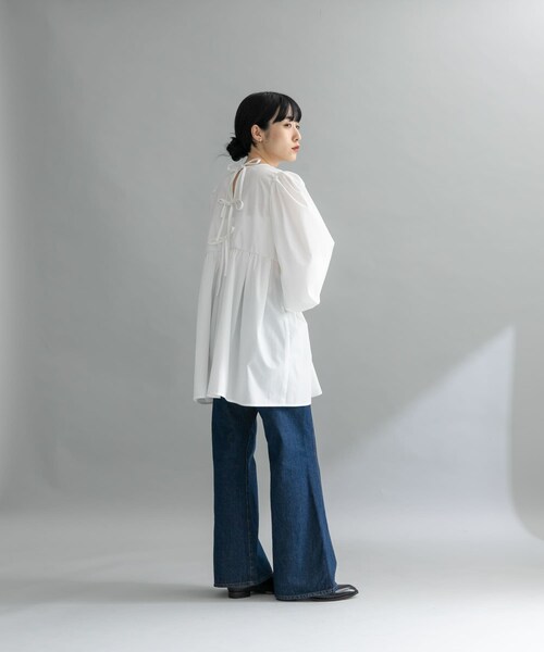 KBF（ケイビーエフ）の「『WEB限定』BACKリボンチュニック（チュニック・レディース・OFF/L.BLUE/D.BROWN・one）」の10枚目の写真