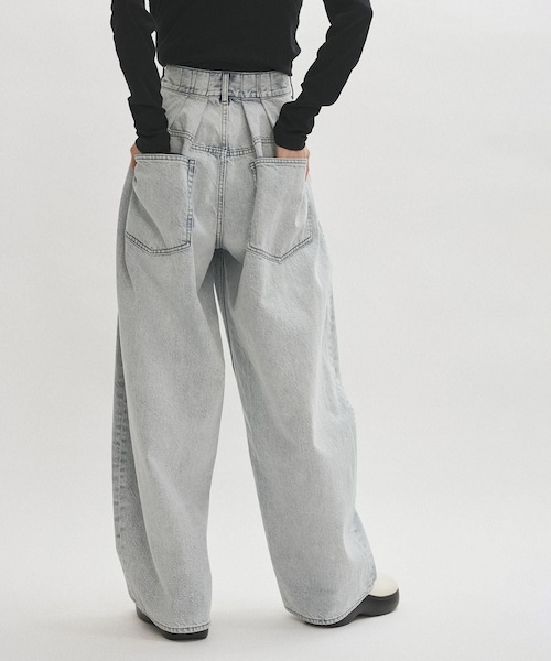 ADAM ET ROPE'（アダムエロペ）の「【サステナブル】バックタックワイドデニム（デニムパンツ・レディース・ブルー/サックス・36/38）」の4枚目の写真