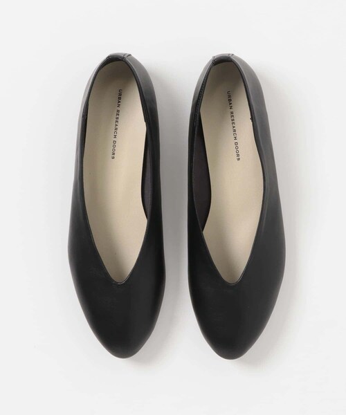 URBAN RESEARCH DOORS(アーバンリサーチドアーズ)の「Vカットパンプス(パンプス・レディース・BLACK/BROWN・35/36/37/38)」の12枚目の写真