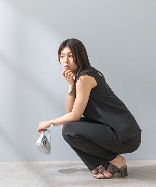 URBAN RESEARCH ROSSO(アーバンリサーチロッソ)の「『UR TECH DRYLUXE』F by ROSSO フレンチブラウス+ワイドパンツ(セットアップ・レディース・MOCHA/BEIGE/BLACK・36/38)」の5枚目の写真
