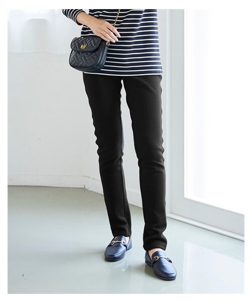 nissen（ニッセン）の「大きいサイズ （MO-FU POKA）裏シャギーストレートパンツ（ゆったり太もも）（股下６８ｃｍ）（パンツ・レディース・ネイビー系チェック/モカ系ドット/黒・L/3L）」の5枚目の写真