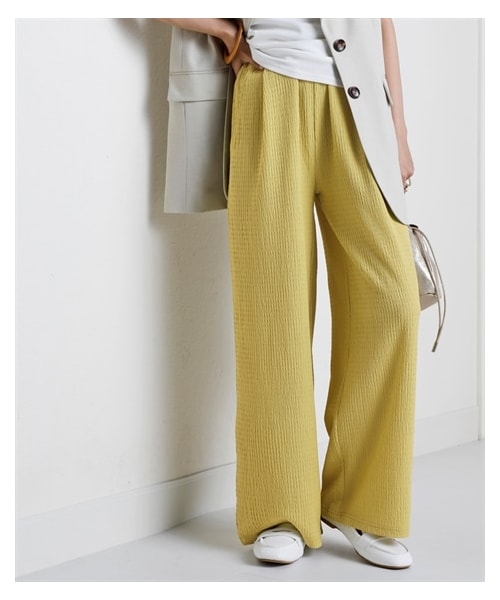 nissen（ニッセン）の「ぽこぽこテクスチャーイージーワイドパンツ（UVカット）＜大きいサイズ有＞（スウェットパンツ・レディース・黒/ライトベージュ/ピスタチオ/ラズベリー/アイビーグリーン/ココナッツブラウン・S/M/L/LL/3L/4L/5L/6L/8L/10L）」の10枚目の写真