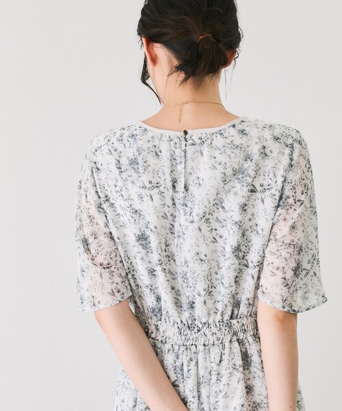 Jayro（ジャイロ）の「楊柳花柄プリントワンピース（ワンピース・レディース・ブラック系/ホワイト系・M）」の13枚目の写真