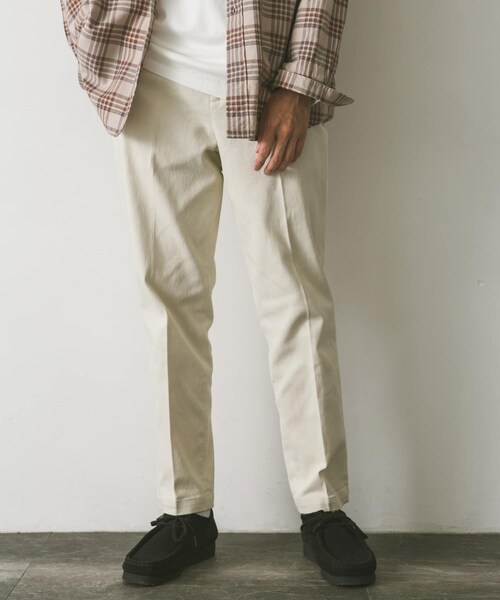 URBAN RESEARCH DOORS（アーバンリサーチドアーズ）の「テーパードチノトラウザー（チノパンツ・メンズ・BEIGE/ECRU/KHAKI/NAVY・S/M/L）」の7枚目の写真