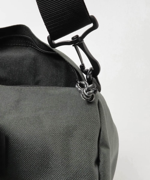 URBAN RESEARCH(アーバンリサーチ)の「OUTDOOR PRODUCTS Roll Boston LARGE(ボストンバッグ・レディース・RED/BEIGE/BLACK/FUCHSIA/GRAPHITE/LIMELIGHT/PINENEEDLE/PURPLE/TANGERINE/BURGUNDY・FREE/Free)」の20枚目の写真