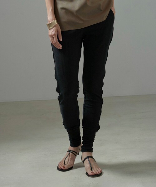 ADAM ET ROPE'（アダムエロペ）の「【MOON TREE PLANET（ムーンツリープラネット）】line pants sports（その他パンツ・レディース・ブラック/ホワイト・M）」の7枚目の写真