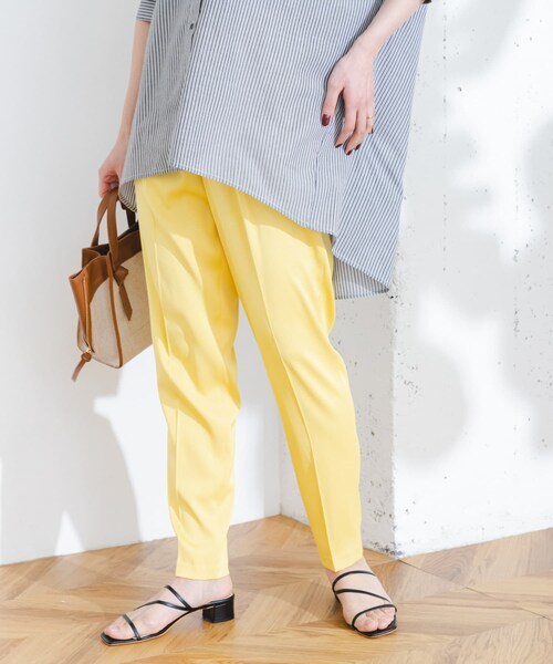 URBAN RESEARCH ROSSO（アーバンリサーチロッソ）の「F by ROSSO　サテンテーパードカラーパンツ（その他パンツ・レディース・BLUE/YELLOW・36/38）」の22枚目の写真