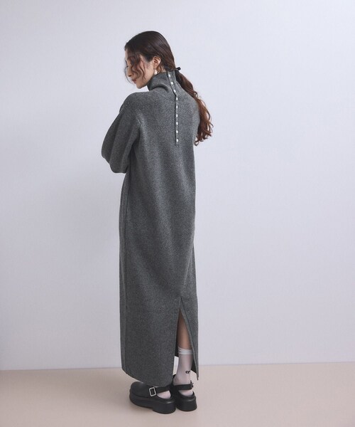 ADAM ET ROPE'（アダムエロペ）の「【WEB限定】2WAYニットポロワンピース（ワンピース・レディース・チャコール/グレー/ブラウン・F）」の10枚目の写真