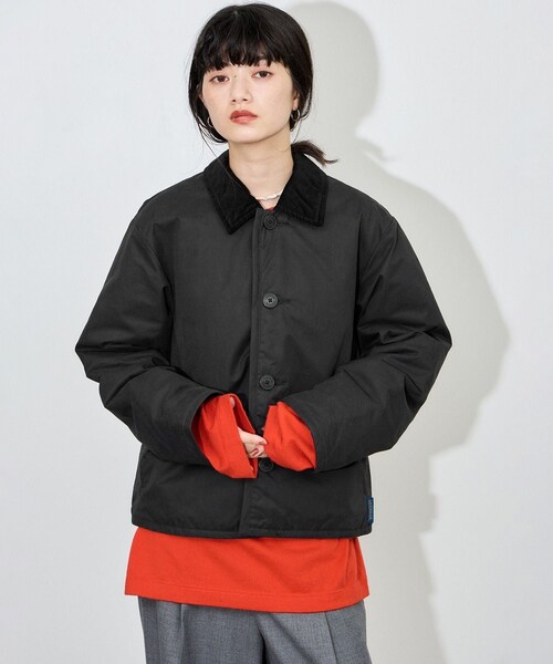 ADAM ET ROPE'(アダムエロペ)の「【LAVENHAM for ADAM ET ROPE'】別注 SQUARE HEM RAYDON(ナイロンジャケット・レディース・ブラック/ベージュ・F)」の16枚目の写真